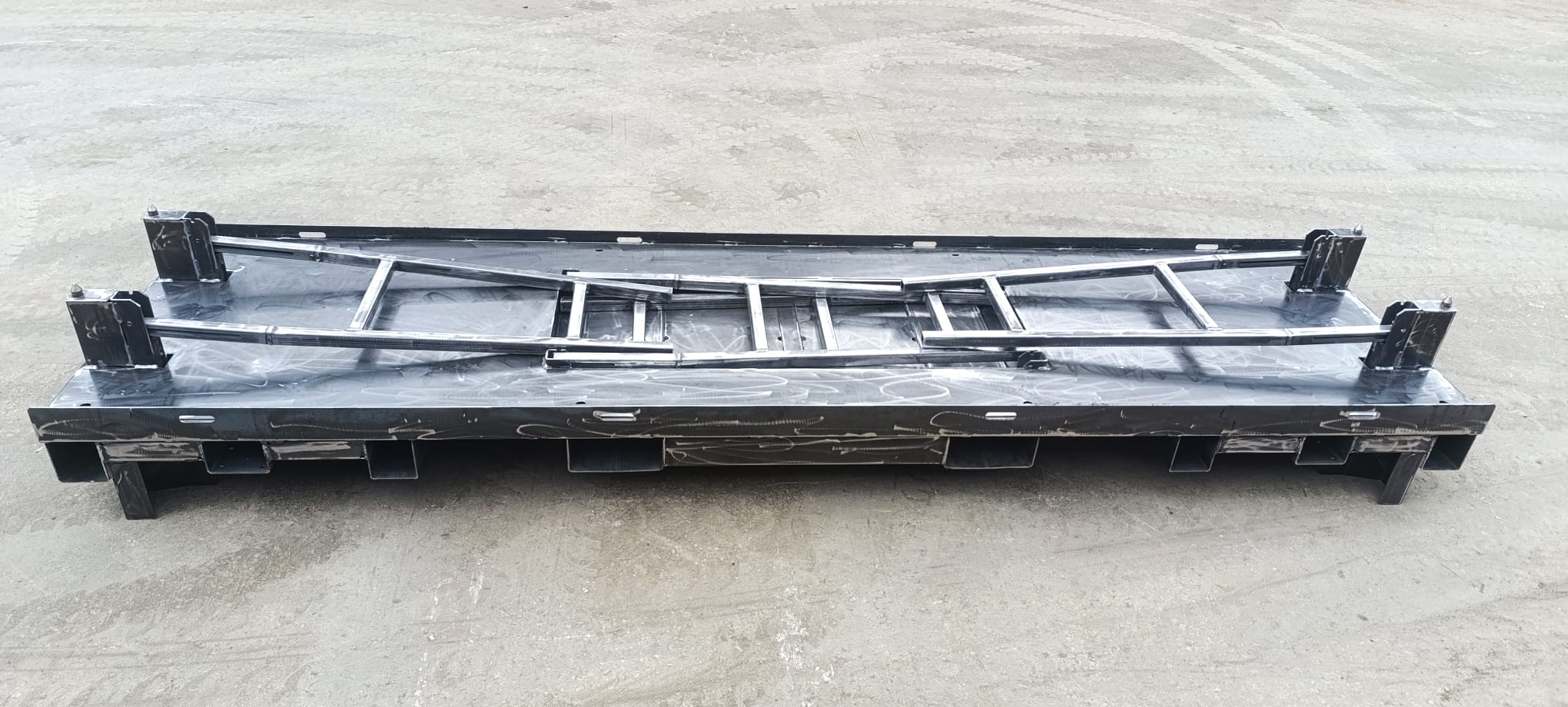 ÖZEL PARÇA TAŞIMA KONTEYNERİ-63